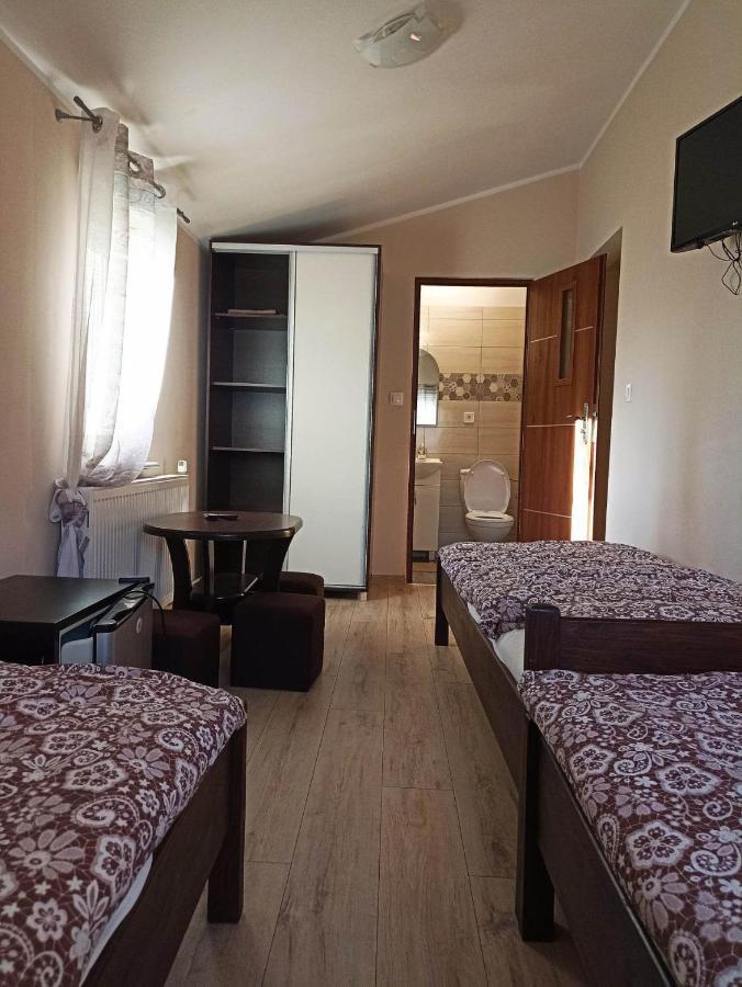 Pod Kasztanem Apartment Lubin  Exterior photo